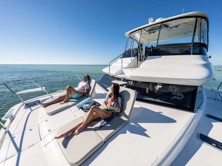 Luksusowy jacht do wynajmu w Preveza w najlepszej cenie