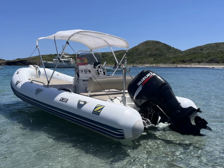 Wynajmij Zodiac Medline II C w Mahon