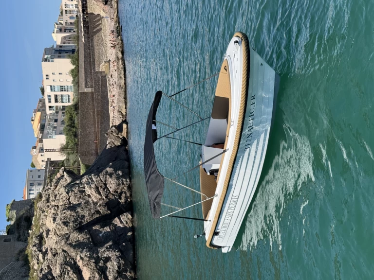 Wynajem Motorówka Qfiber z patentem 