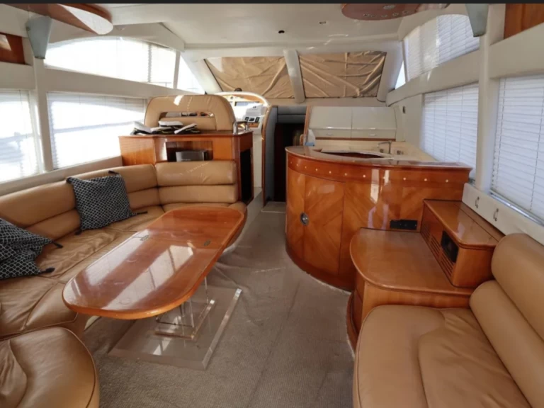 Wynajmij Luksusowy jacht z lub bez skippera Azimut w Torrevieja