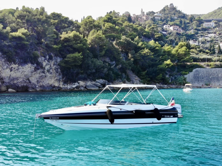 Wynajem Motorówka Tullio-Abbate z patentem 