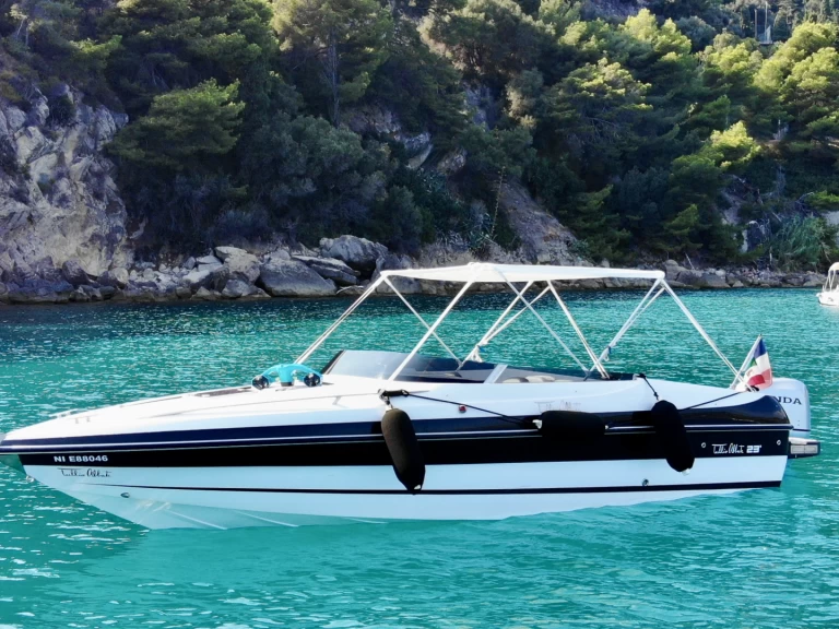 Wynajem łodzi Tullio-Abbate Mito 23 w Nice Port na SamBoat 