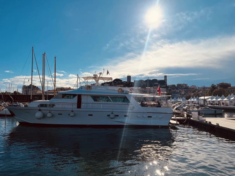 Wynajem łodzi Cantieri Di Pisa Pegasus w Vieux Port de Cannes na SamBoat 