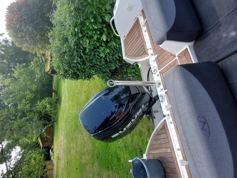 Motorówka do wynajmu w Porto-Vecchio w najlepszej cenie