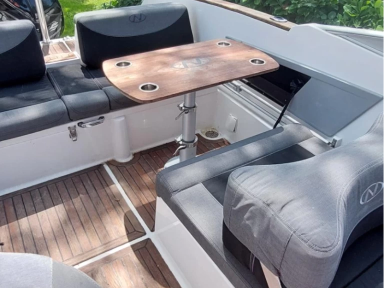 Motorówka do wynajmu w Porto-Vecchio w najlepszej cenie