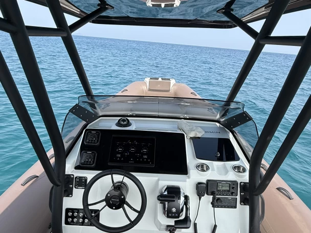 Wynajem Motorówka Brig z patentem 