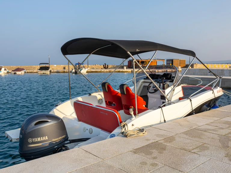 Wynajmij Okiboats Barracuda 595 SD w Crikvenica