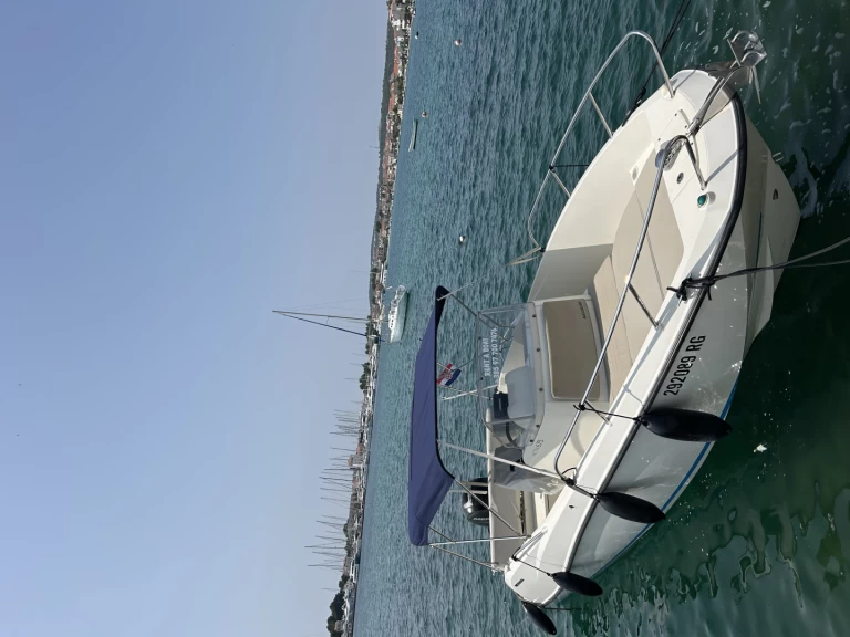 Motorówka do wynajmu w Rogoznica w najlepszej cenie