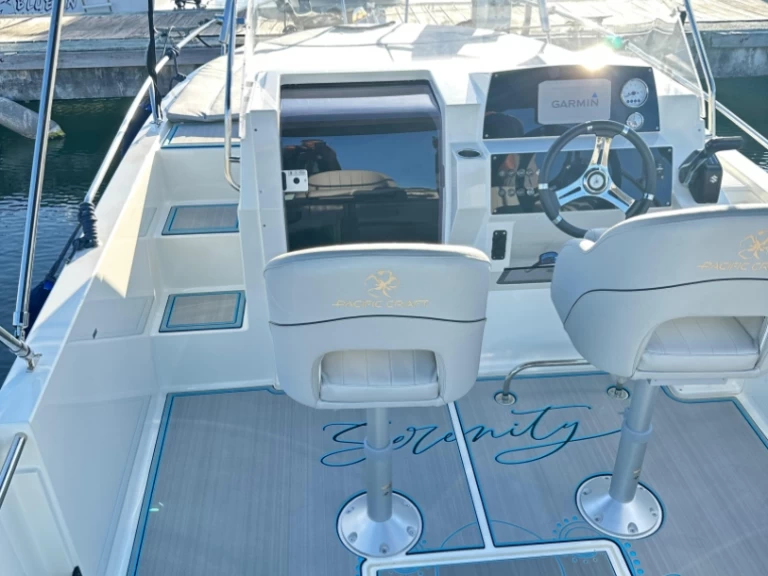 Wynajem łodzi Le Gosier tanio Pacific Craft 630