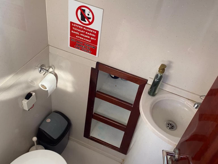 Wynajem Motorówka Gulet z patentem 