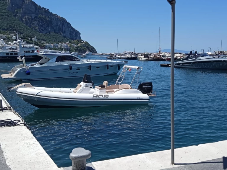 Wynajem łodzi Oromarine Oromarine S-78 w Neapol na SamBoat 