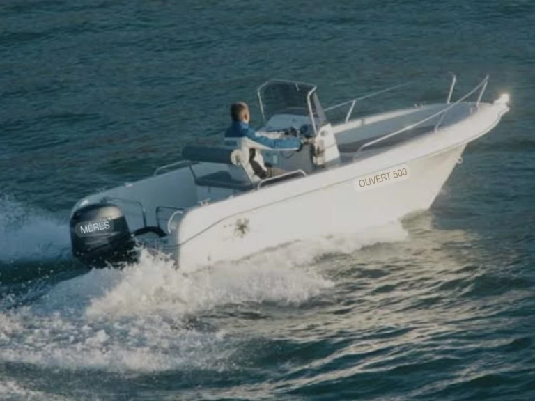 Wynajem Motorówka Pacific Craft z patentem 