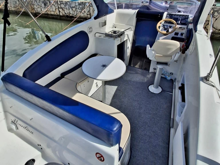 Wynajem Motorówka w La Spezia - Orizzonti Syros 190