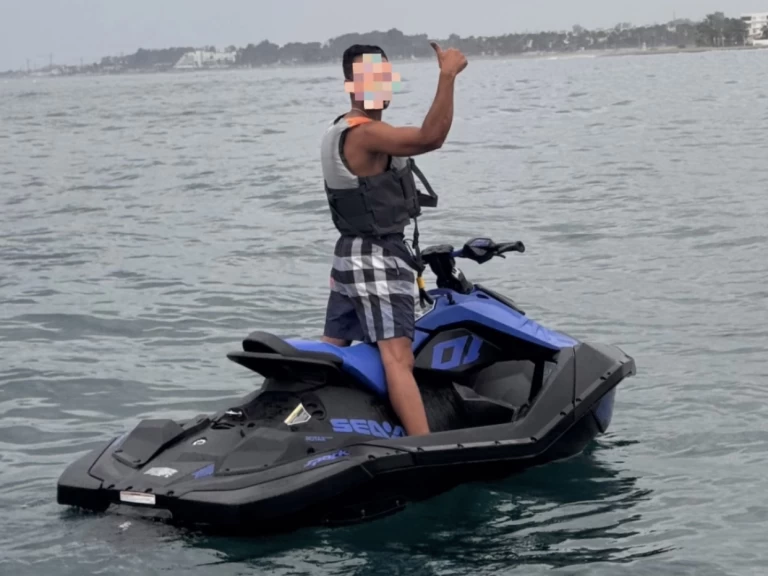 Wynajem łodzi Bombardier sea-doo w Puerto Banús na SamBoat 
