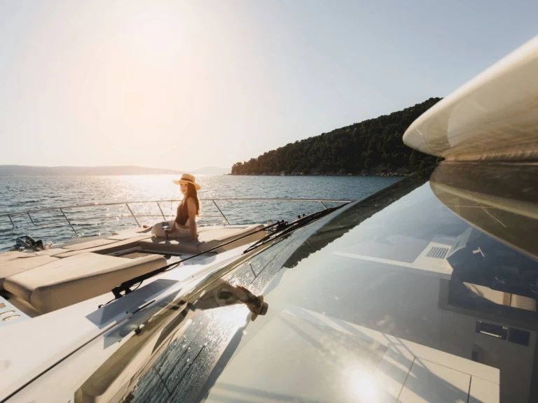 Wynajem Luksusowy jacht Jeanneau z patentem 