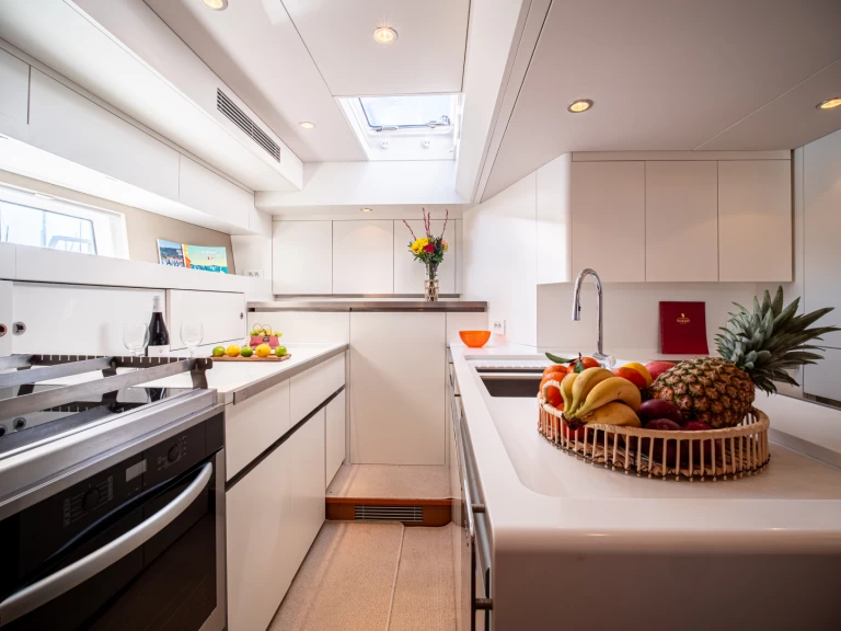 Wynajem Żaglowiec Cnb z patentem 