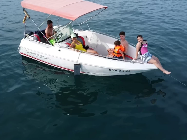 Quicksilver Quicksilver 500 Commander między profesjonalistami a osobami prywatnymi w Torrevieja