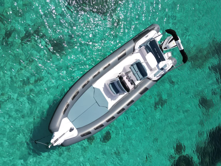 Wynajem Łódż półsztywna Ranieri z patentem 