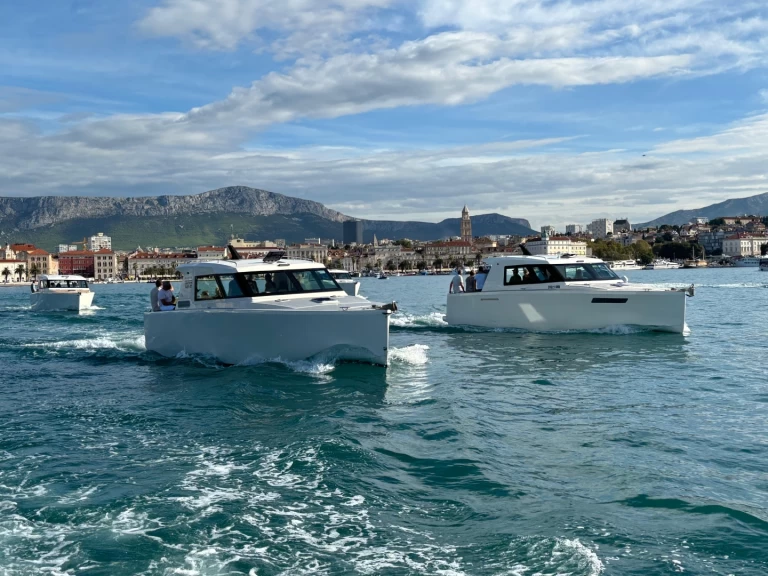 Wynajmij Aliskaf37  Aliskaf37  w Split