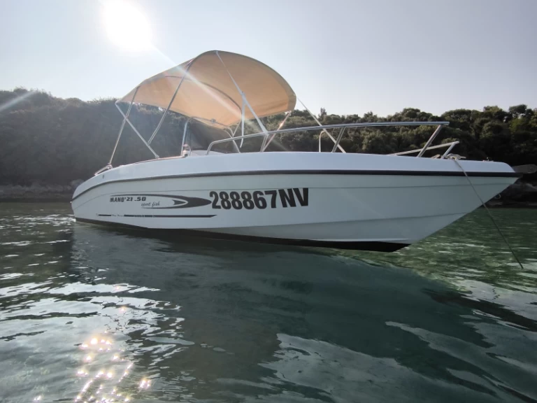 Motorówka do wynajmu w Lun w najlepszej cenie