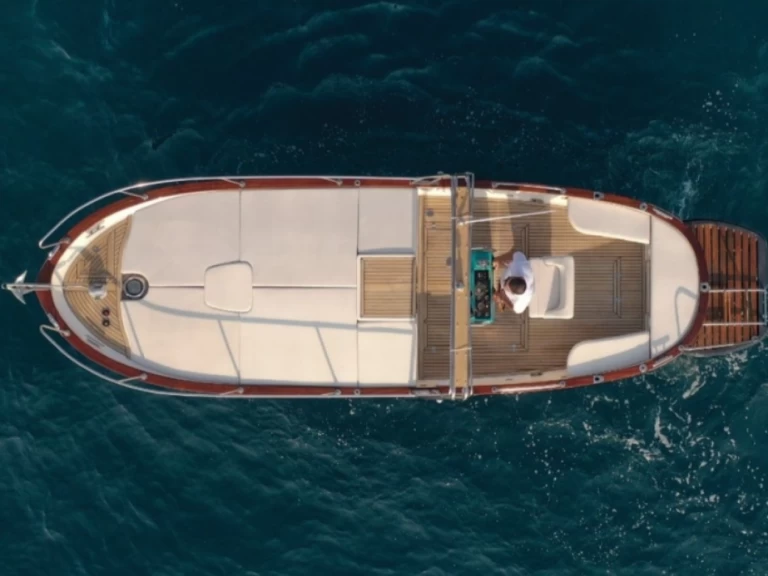 Wynajem w Positano- VD INGENITO Open 8,30 na SamBoat