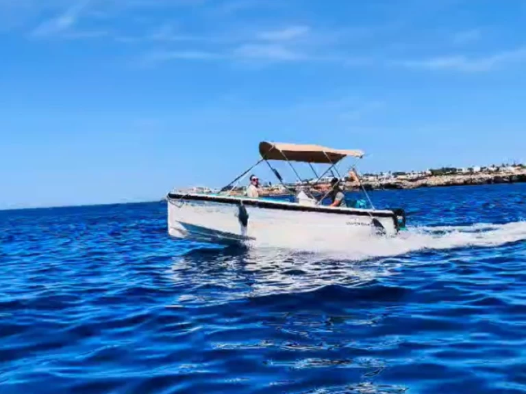 Marion 510 między profesjonalistami a osobami prywatnymi w Ciutadella de Menorca