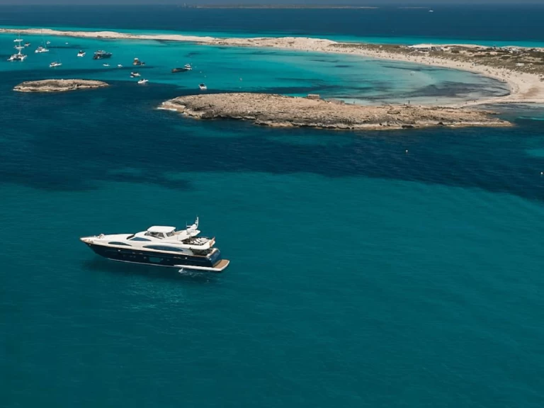 Wynajmij Luksusowy jacht z lub bez skippera Astondoa w Ibiza Town