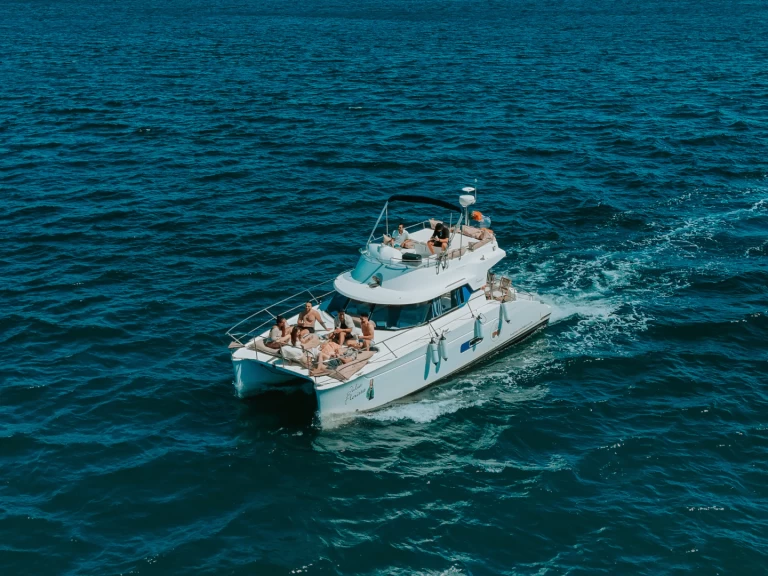 Wynajem Motorówka w Lizbona - Fountaine Pajot Highland 35