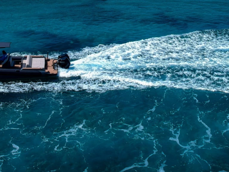 Motorówka do wynajmu w Lagonisí w najlepszej cenie