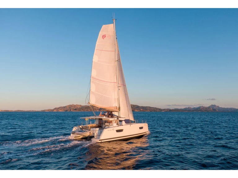Wynajem Katamaran w Cannigione - Fountaine Pajot Astrea 42