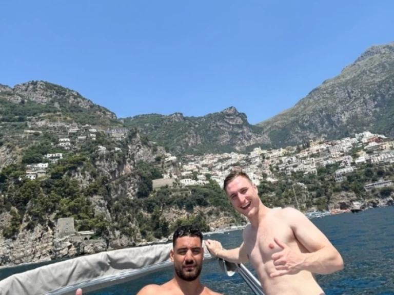 Wynajem Motorówka Teorema z patentem 