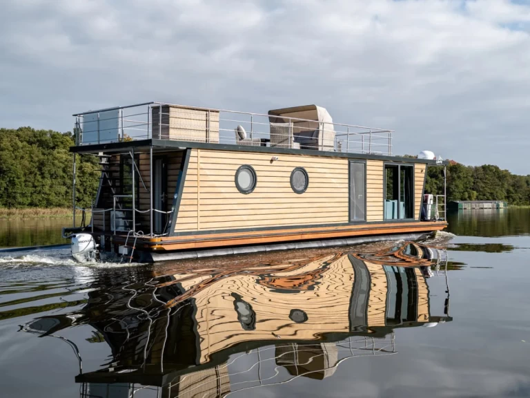 Wynajmij WOMA Woma D13 w Fürstenberg/Havel