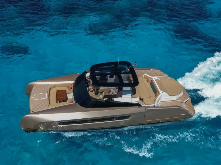 Wynajem łodzi Ibiza Town tanio CATAMARAN POWER