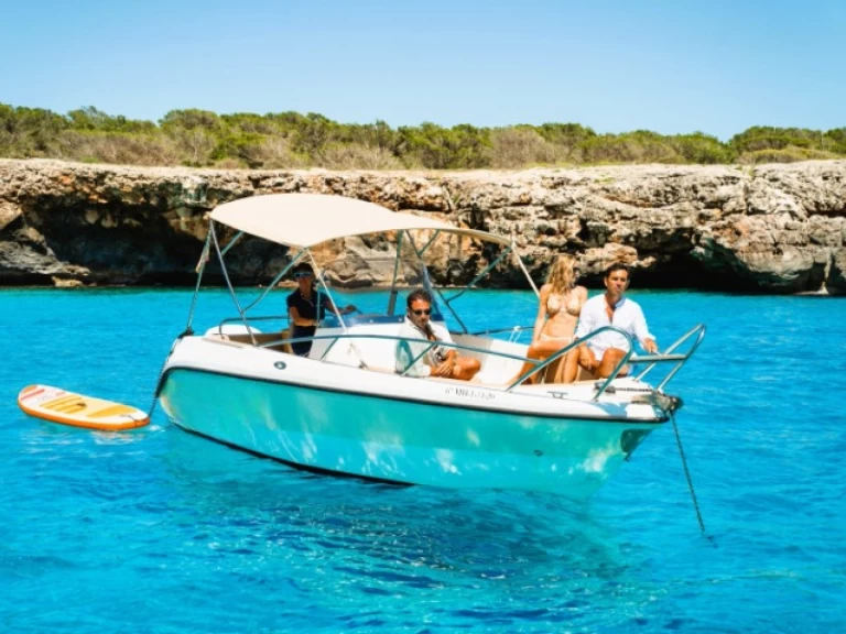 Wynajmij Motorówka z lub bez skippera Polyester Yacht w Ciutadella de Menorca