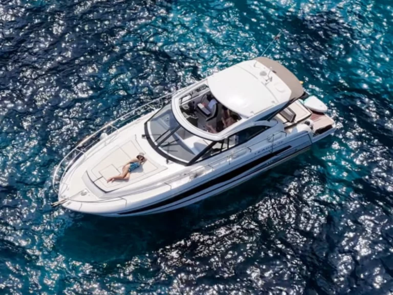 Wynajem Motorówka w Neapol - Jeanneau Leader 36