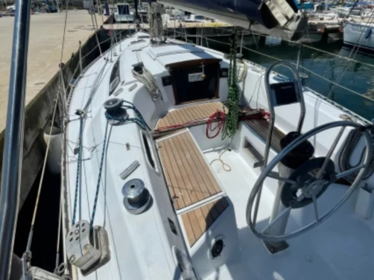 Żaglowiec do wynajmu w Ibiza Town w najlepszej cenie