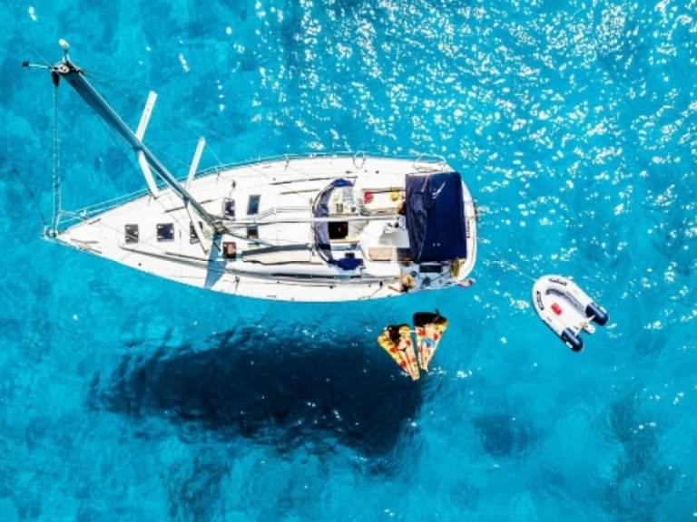 Żaglowiec do wynajmu w Ibiza Town w najlepszej cenie