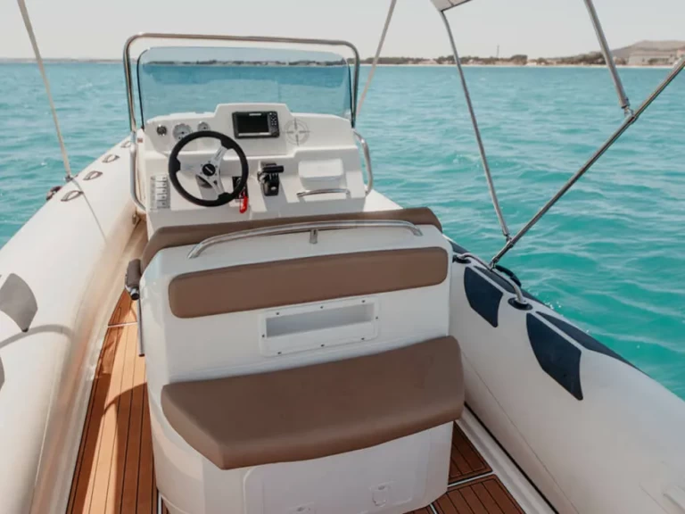 Wynajmij Motorówka z lub bez skippera Brig w Port d'Alcudia