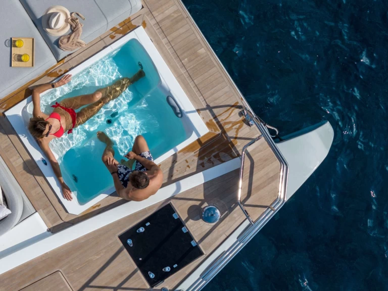 Katamaran do wynajmu w Ateny w najlepszej cenie