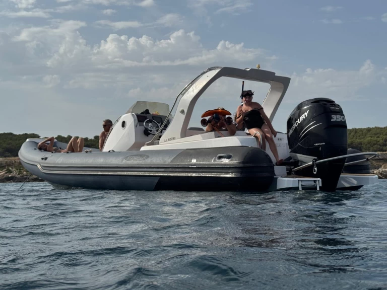 Wynajmij Łódż półsztywna z lub bez skippera Stingher w Martigues