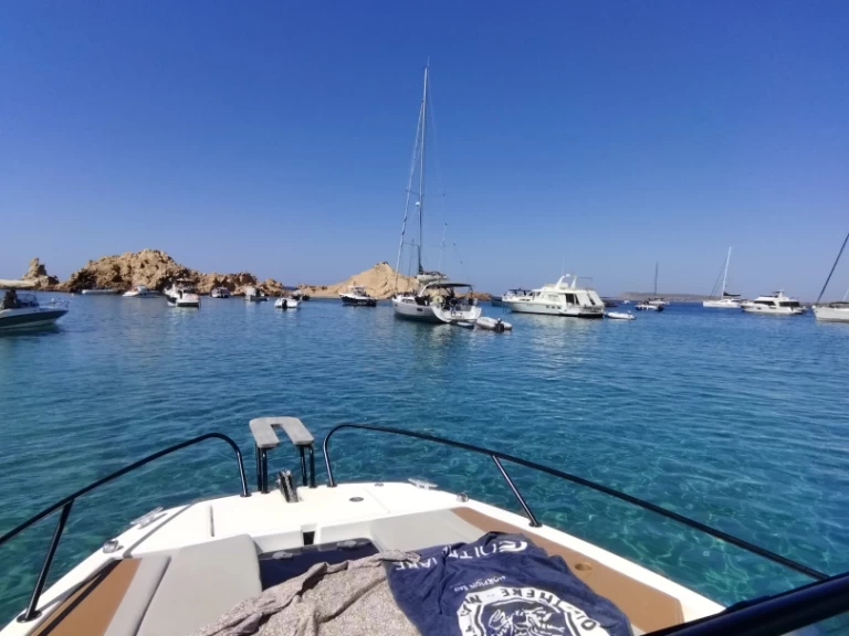 Wynajem Motorówka Bénéteau z patentem 