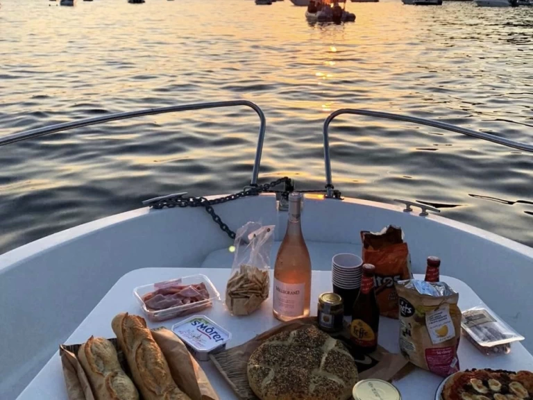 Wynajem łodzi Jeanneau Cap Camarat 5.5 CC Serie 2 Style w Palavas-les-Flots na SamBoat 