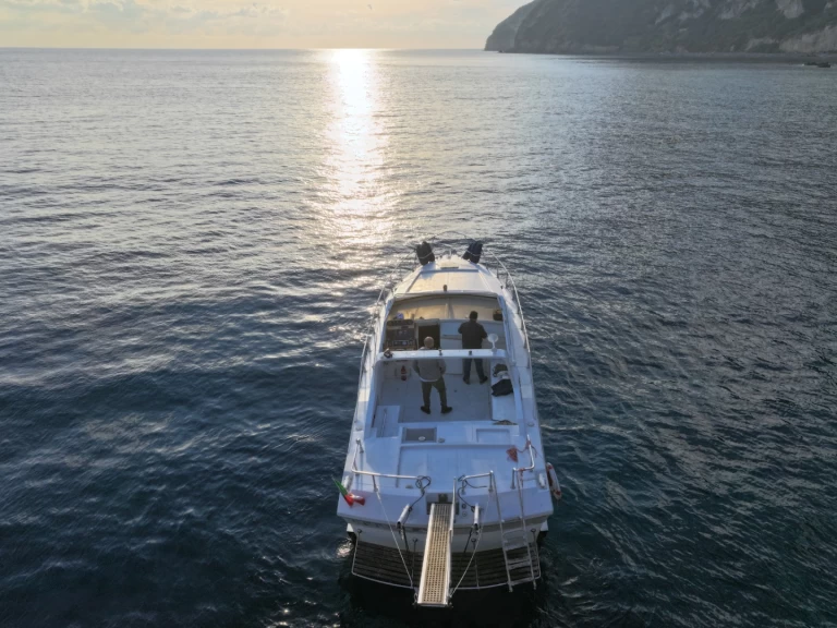 Wynajem Motorówka w Ischia - Mochi Craft Mochi craft 42