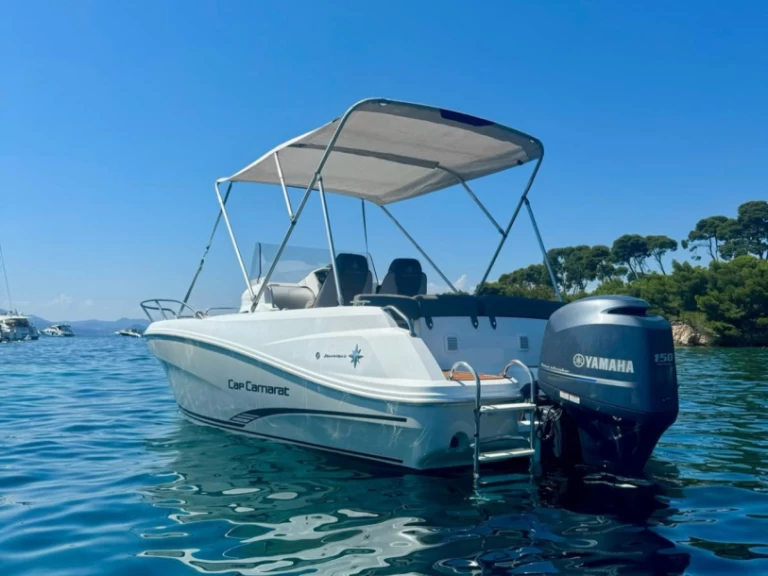 Motorówka do wynajmu w Golfe-Juan w najlepszej cenie