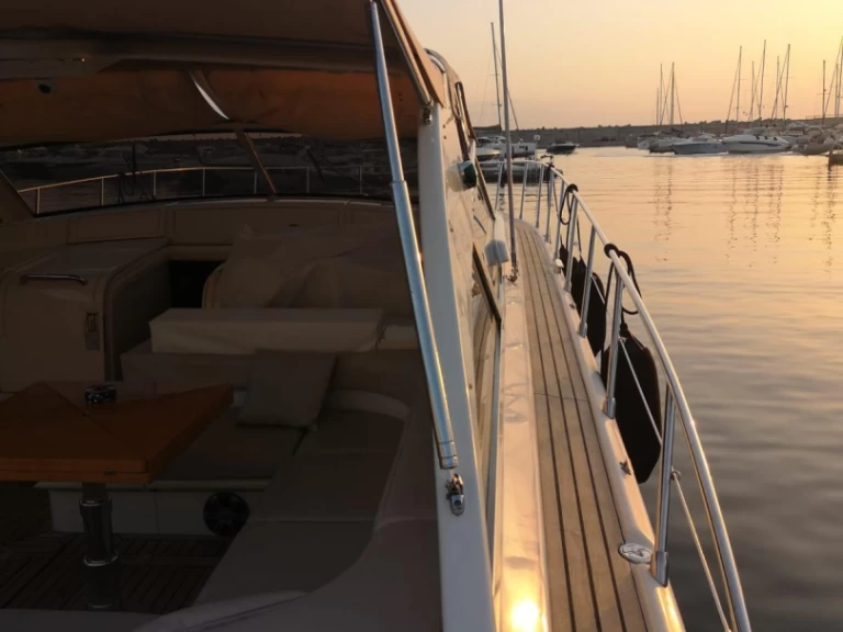 Ipenema Ipenema 53 między profesjonalistami a osobami prywatnymi w Torre Annunziata