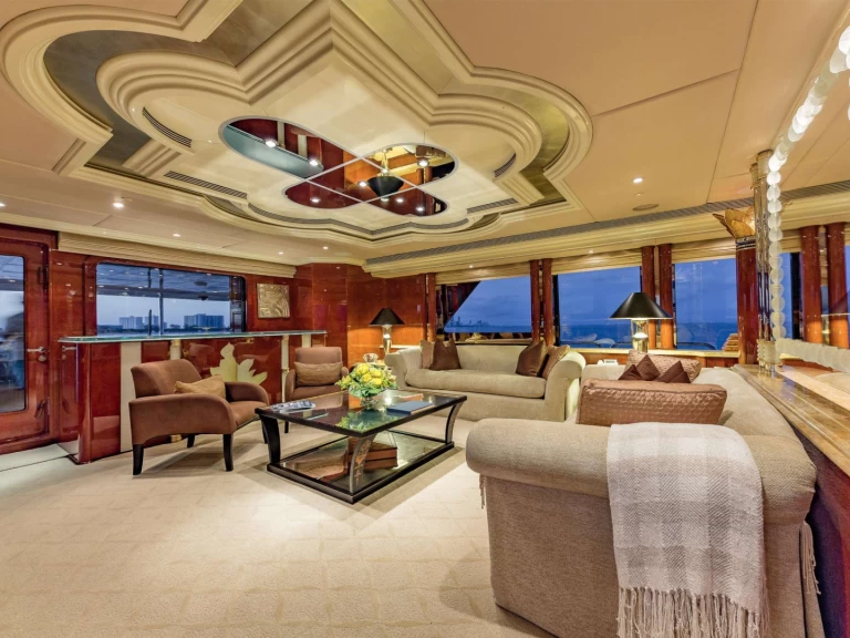 Christensen I LOVE THIS BOAT między profesjonalistami a osobami prywatnymi w Bahamy