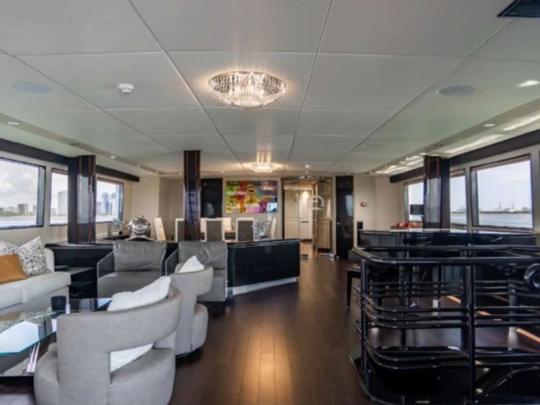 Wynajmij Broward Quantum w Miami