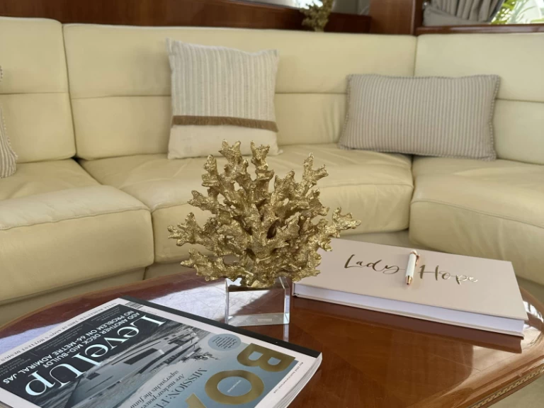 Wynajem Luksusowy jacht w Ateny - Princess, UK Lady Hope