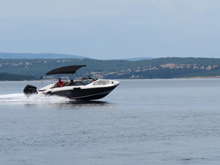 Wynajmij Sea Ray Sea Ray SPX 210 w Crikvenica