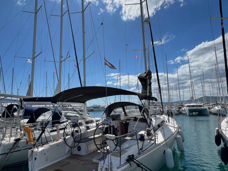 Wynajem Żaglowiec Salona z patentem 